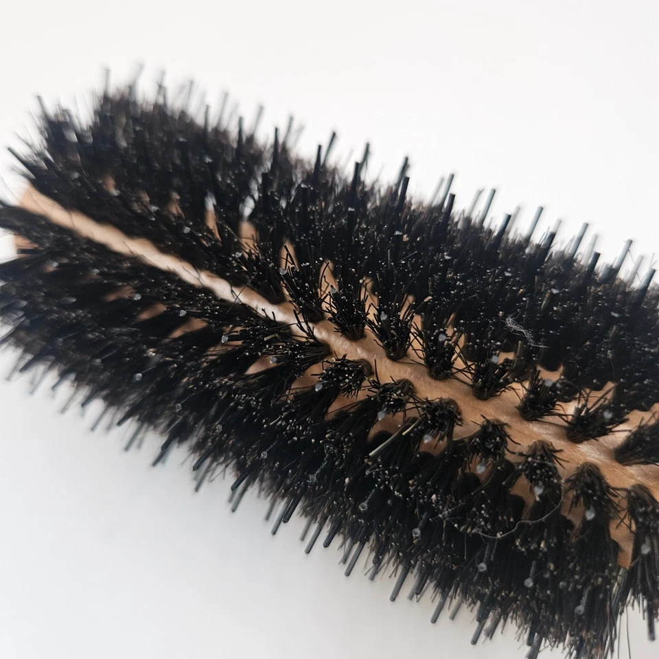 WEN by Chaz Dean Medium Round Brush-Wooden Handle Boar & Nylon Bristles - Изображение 3 из 4