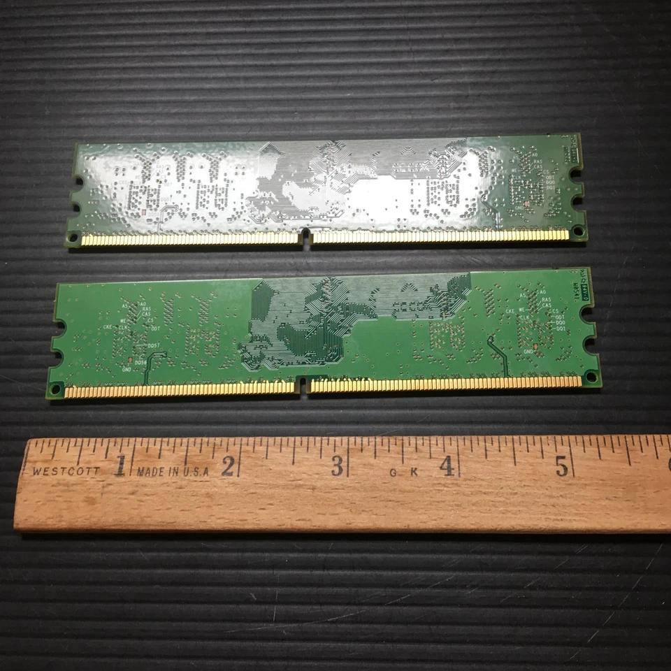 2PCS Infineon HYS64T32000HU-3.7-A 256MB 1Rx16 PC2-4200U-444-11-C1 PC Memory - Image 3 of 4