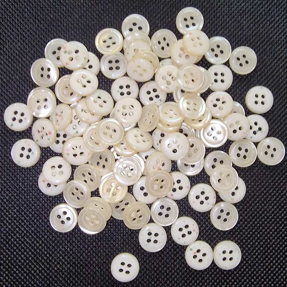 100 Vintage Natural Shell Buttons Mother Of Pearl - Pearlescent Rare Collection - Image 2 of 4