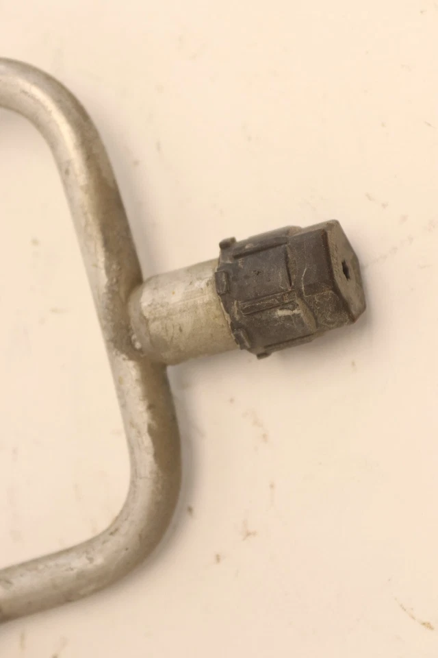 Chevrolet Silverado 2500 HD 2015-2019 6,0 L L L96 AIRE ACONDICIONADO EVAP MANGUERA OEM Foto 4 de 4