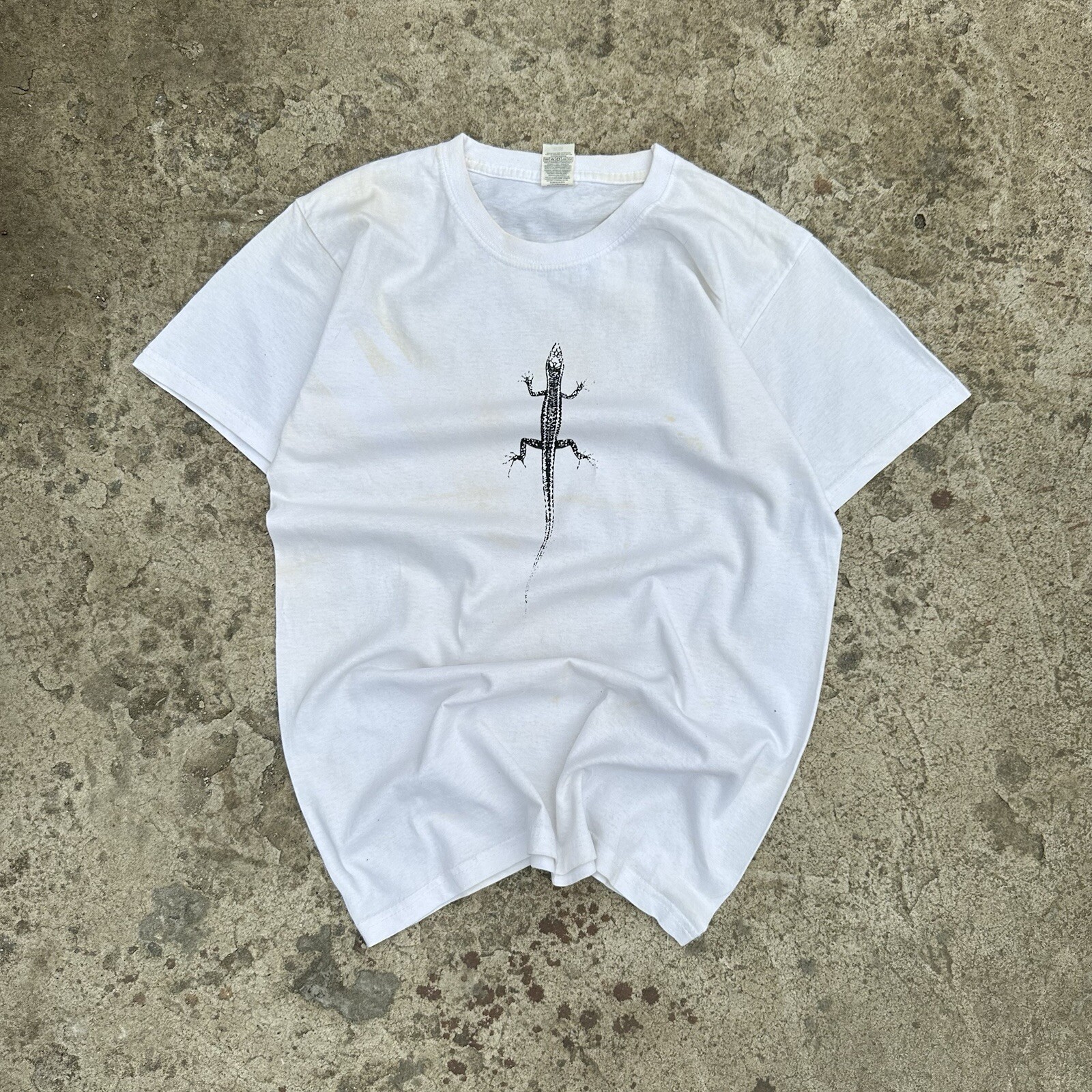 Vintage Lizard Centre Logo Tee Y2K Japan Style 00s USA Humor Trashed Design