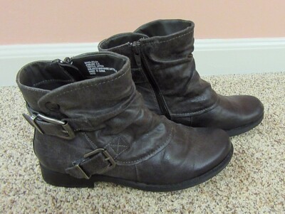 G.H. Bass & Co. Women's sz 8M Zelda slouchy buckle ankle boot gray