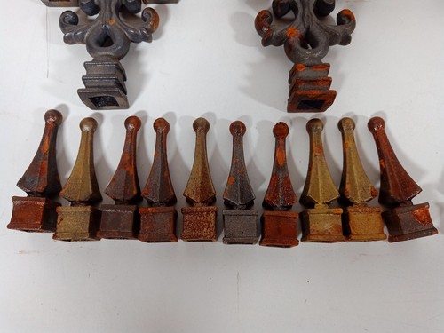 Lot of Vintage Rustic Cast Iron Fleur De Lis Acorn Point Spindle Spike Finials - Picture 3 of 4