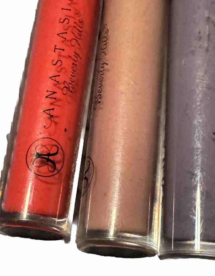 PRE-OWNED!! 9 PCs Anastasia Beverly Hills LipGloss and Lipsticks, Salon Display - Image 2 of 4