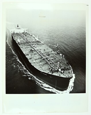 U.S.T. Atlantic Supertanker Oil Ship Kuwait Navy Escort 1987 Press Photo
