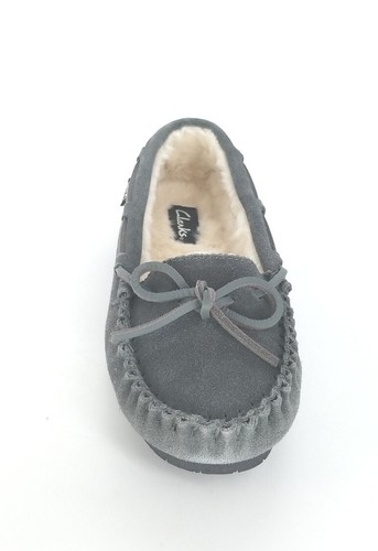 5373 Clarks Womens Suede Moccasin Slippers Grey Size 6M US - Picture 3 of 9