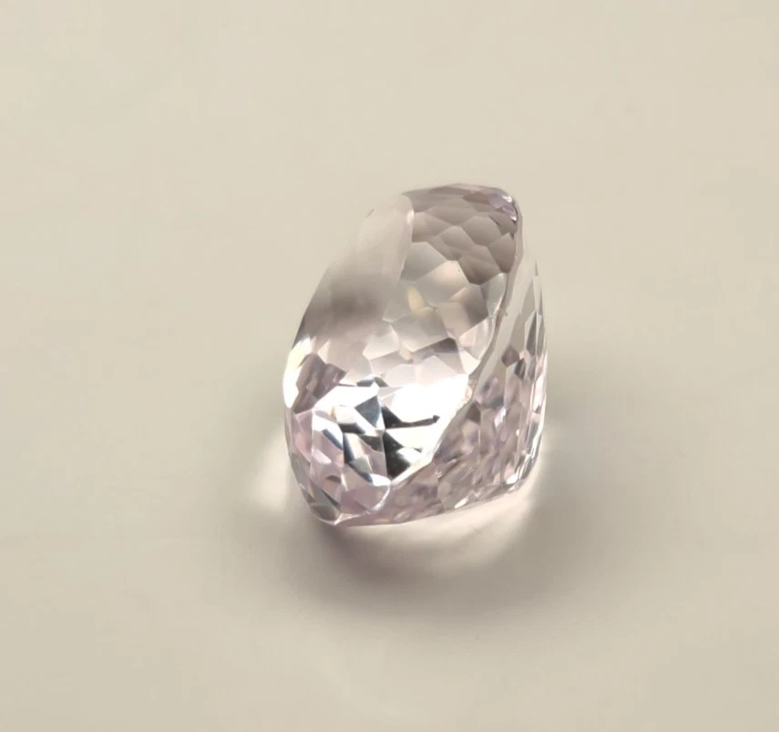 34.89 Cts Natural Kunzite Pastel Pink Loose Gemstone Oval Cut - Image 3 of 4