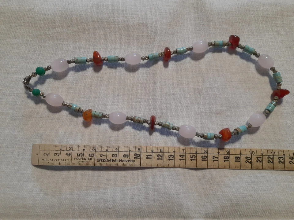 Lotto tre collane vintage etniche, osso, turchese, pietre, metallo, colorate - Immagine 4 di 4