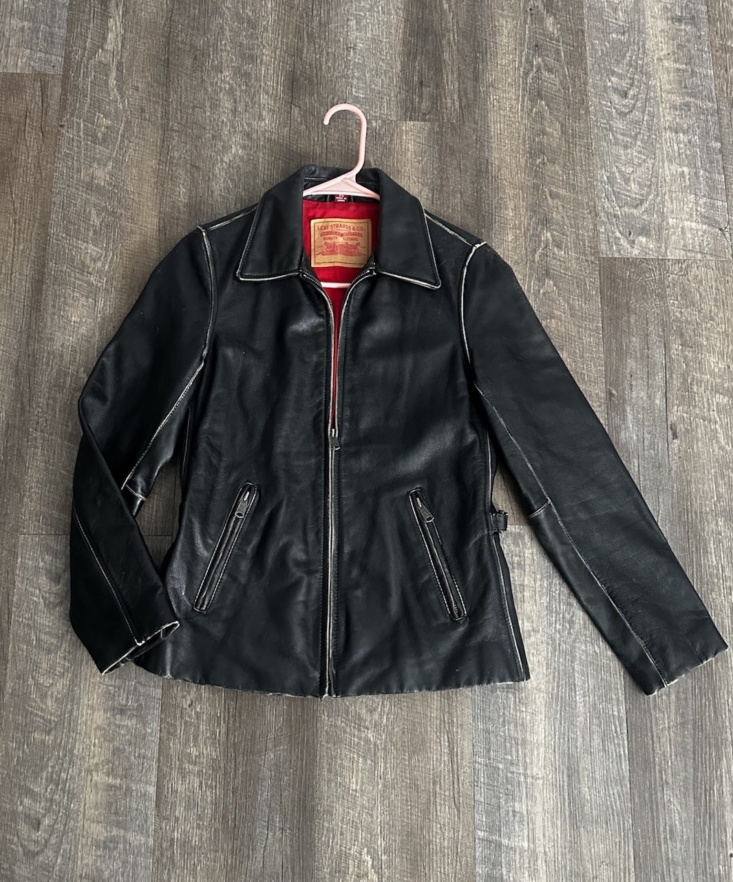 Vintage Levi’s Women’s Genuine Leather Jacket with Red Interior XS