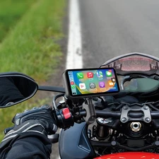 6.25" 1080p Motorcycle Navigator Wireless CarPlay Android Auto + HD Camera