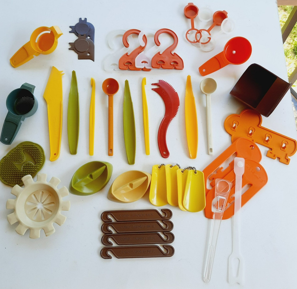 *40*  Vintage Tupperware Hostess Gift Party Kitchen Gadget Tools Mixed Colors