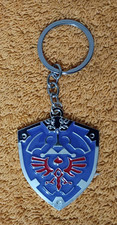 LARGE The Legend of Zelda LINK HYLIAN SHIELD KEYCHAIN metal key ring keyring NEW