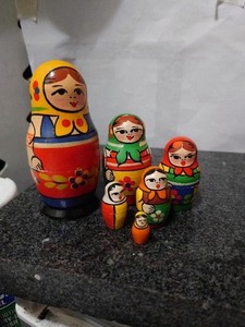 Vintage Russian  Matryoshka Dolls Set Of 6 Russian Nesting Dolls