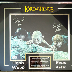 LOTR Elijah Wood Sean Astin Dual Signed Framed Poster Beckett Witness COA