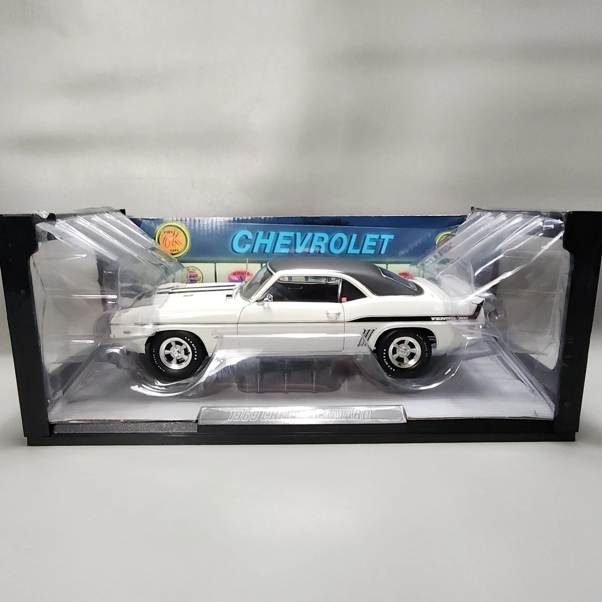 Highway 61/DCP Chevrolet Camaro Contemporary Manufacture Diecast
