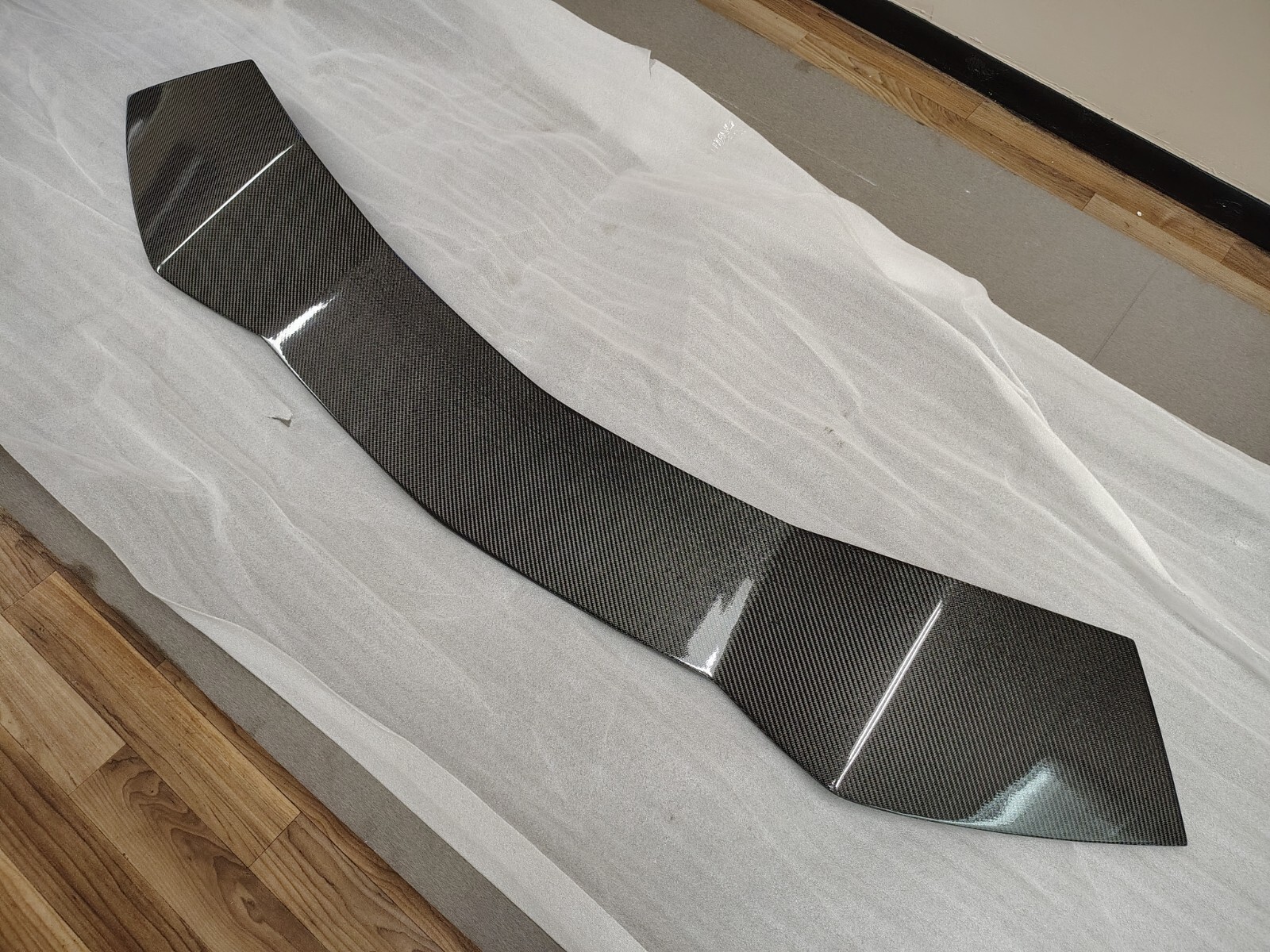 Lamborghini Aventador Carbon Wing Spoiler LP700