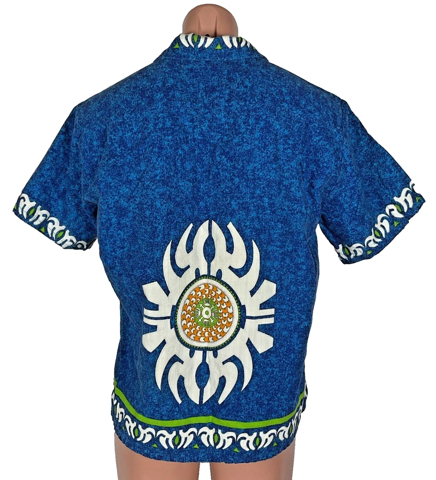 Camisa havaiana masculina vintage anos 70 Barkcloth grande colarinho floral grossa sem marca. - Imagem 2 de 4