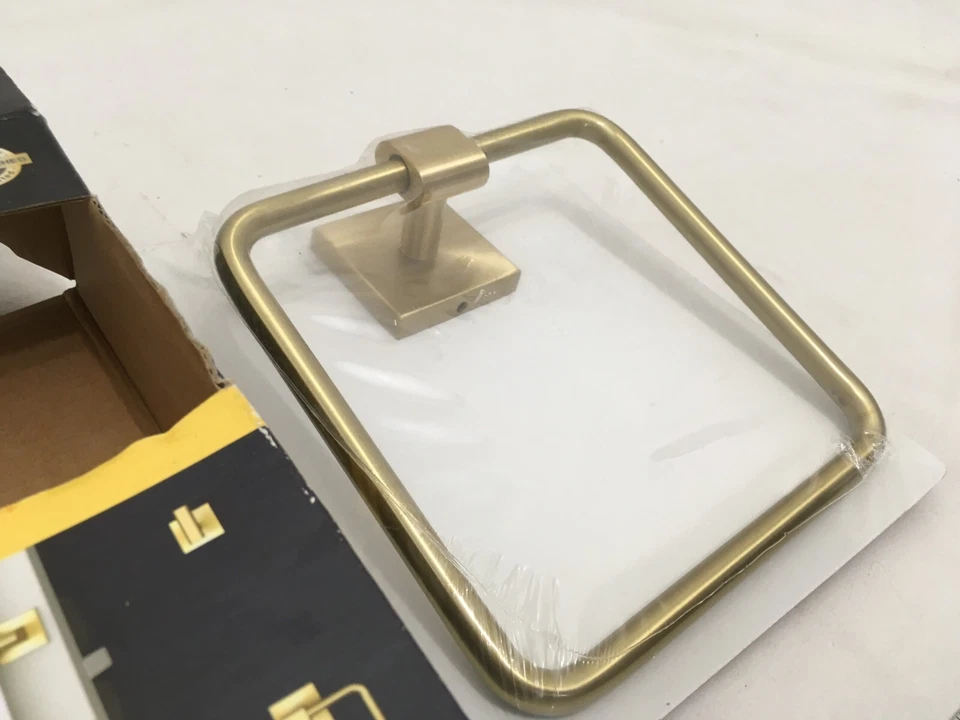 (1) NUEVO Anillo Toalla Gatco Elevate 100% Latón - LATÓN CEPILLADO - #4062 (sw) Foto 3 de 4