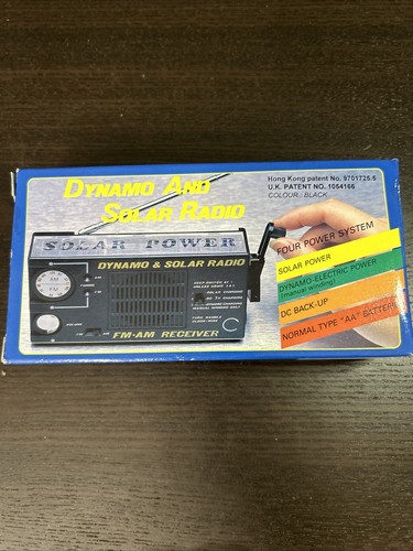 Radio solaire dynamo rechargeable vintage avec flash radio solaire NEUF - Photo 1 sur 8