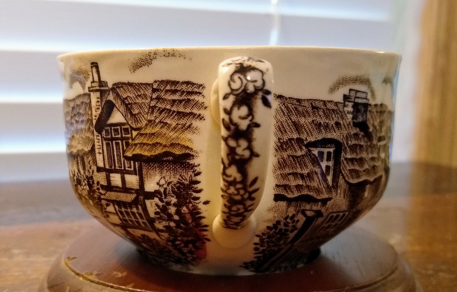 Nine Olde English Countryside Johnson Bros Tea Cup & Saucers Sold