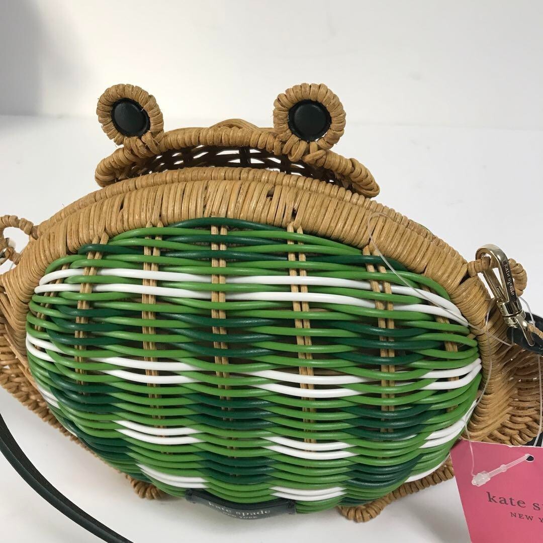 kate spade NEW YORK Wicker Frog Shoulder Bag Magnetic