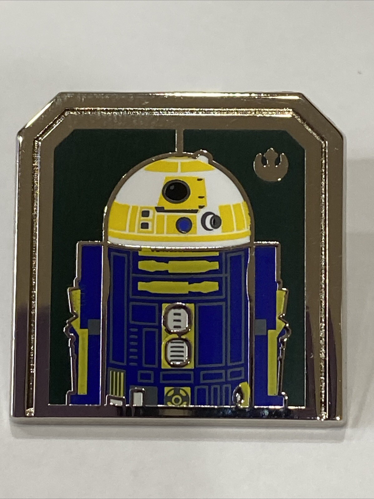 Disney Pin 2024 WDW Hidden Mickey Star Wars Droids R2-B1 Yellow Blue 
