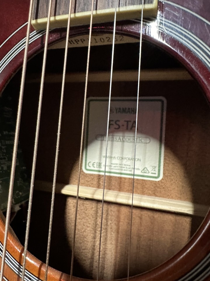 Yamaha FSTA acoustic/electric guitar with built in effects and hard case eBay