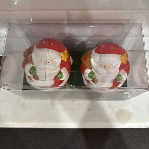 Santa Salt And Pepper Shaker Set Hand Painted Ceramic Glazed Finish New In Box - Picture 2 of 8