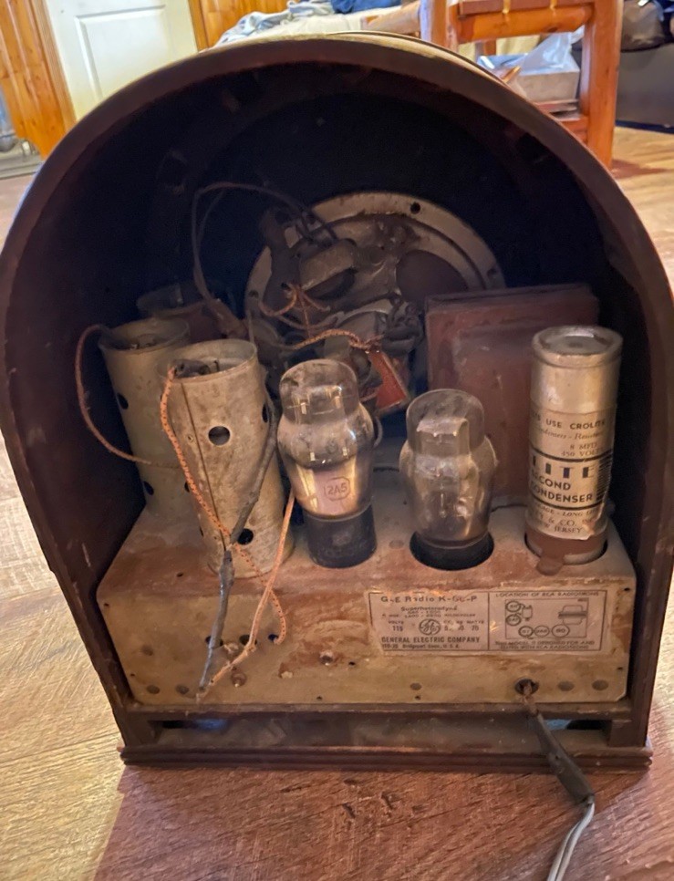 Vintage 1930’s General Electric Tube Radio  K-50-P Wooden Shell