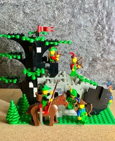Lego Castle - 6066 - Camouflaged Outpost - 1987 + Complete + Instructions