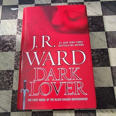 Dark Lover (Collector's Edition) : A Novel of the Black Dagger Brotherhood by J.