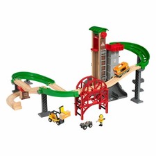 Brio Large Warehouse Set with Elevator 32-pcs Wooden Toy Train Toy