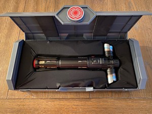 galaxy's edge kylo ren lightsaber