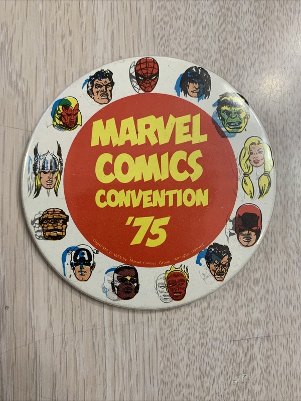 1975 MARVEL COMICS CONVENTION IST NM 3” BUTTON  ORIGINAL MARVELMANIA VERY RARE!