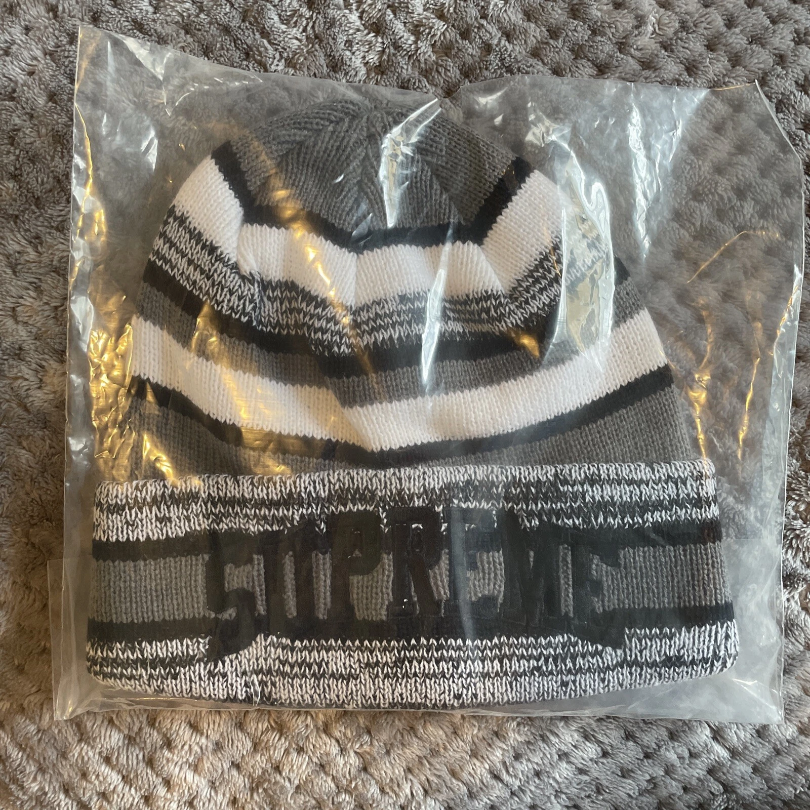 BONNET À RAYURES SUPREME HEATHER   NOIR   UNE TAILLE   F/W17 jamais hors sac