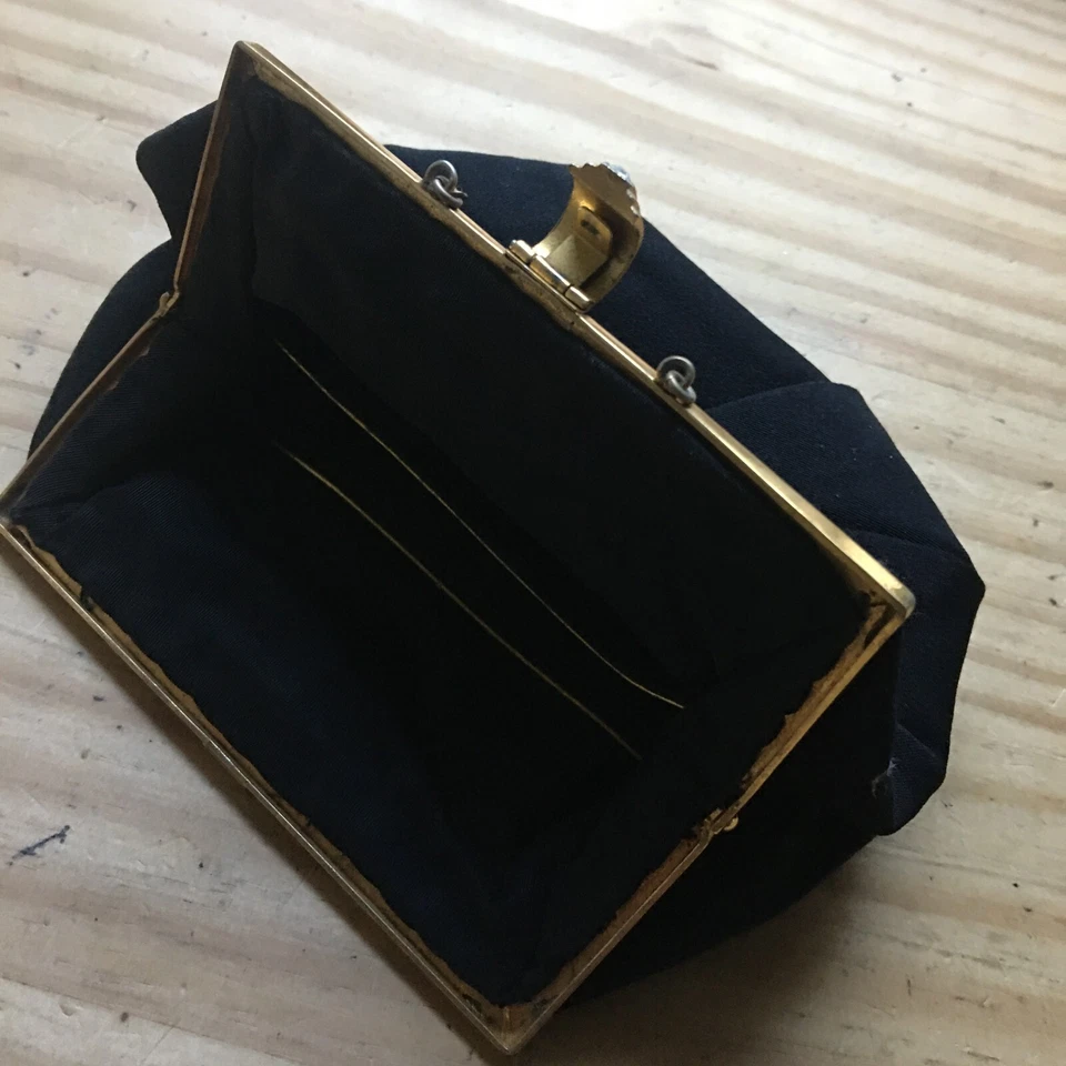 Bolso de mano antiguo Hollywood con estrás de vidrio facetado con joyas de la década de 1930 Foto 4 de 4
