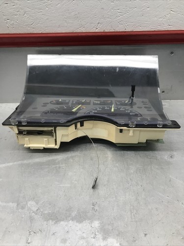 92-94 Chevy GMC Truck Instrument Gauge Speedometer Cluster Tach 201K 16140289 - Imagen 9 de 18