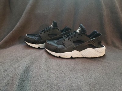 white huaraches size 6.5