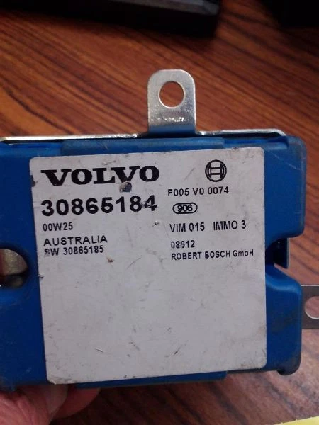 2001 VOLVO S40 CHASSIS ECM - Image 3 of 4