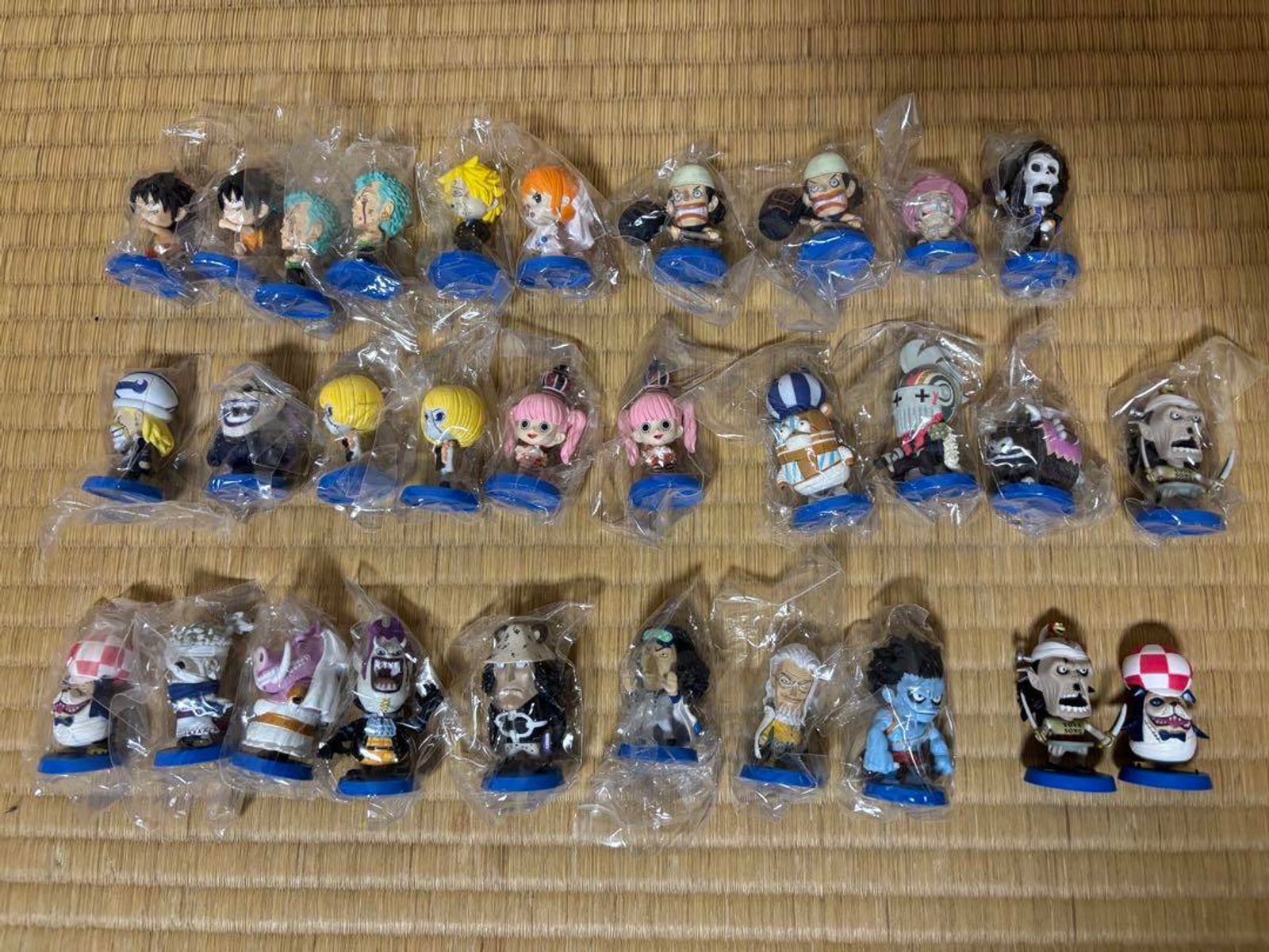 Juego de 30 figuras de corteza de thriller de héroes Ani-Char de una pieza Bandai Japón