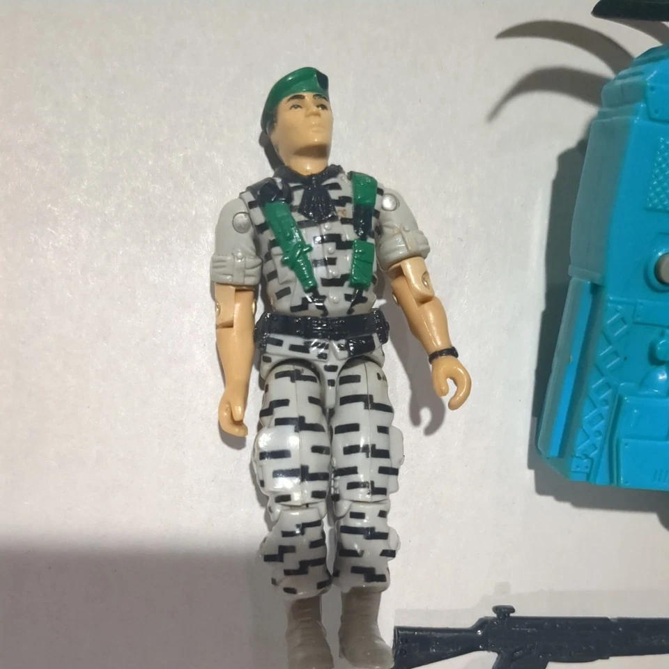 Boina verde GI Joe Lt Falcon Sonic Fighters completa 1991 - Imagem 2 de 4