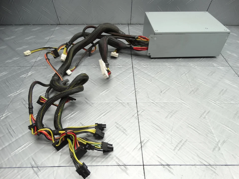 AcBel Switching Power Supply 1030W FS7052 for Lenovo IBM 41A9762 D20 - Image 2 of 4