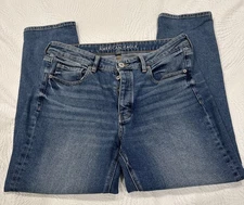 American Eagle Stretch Button-Fly Tom Girl Straight Leg Blue Jeans Wmn’s Sz 12