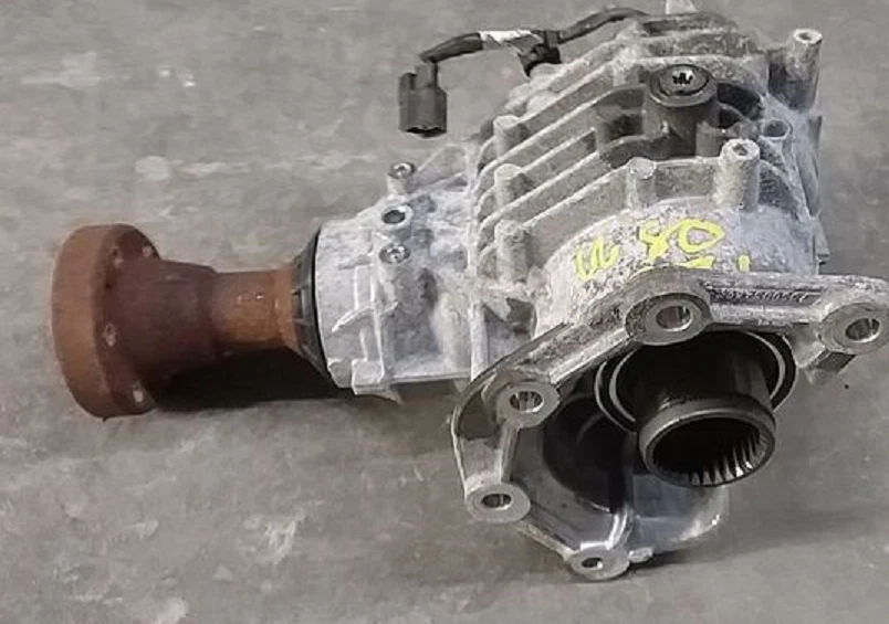 2016 Ford Edge Transfer Case Assembly OEM  - Image 3 of 4