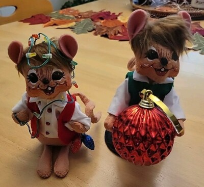 Pair of Annalee 2008 Christmas Mice-Ornament & Tree lights-Nice -approx 6'' high