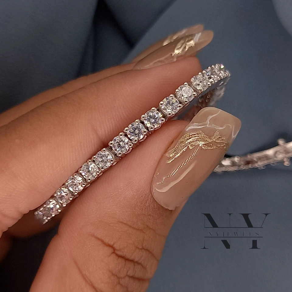 Brazalete de tenis de 7 pulgadas de largo sólido de oro blanco de 14 quilates corte redondo de 6 quilates para mujer Foto 2 de 4