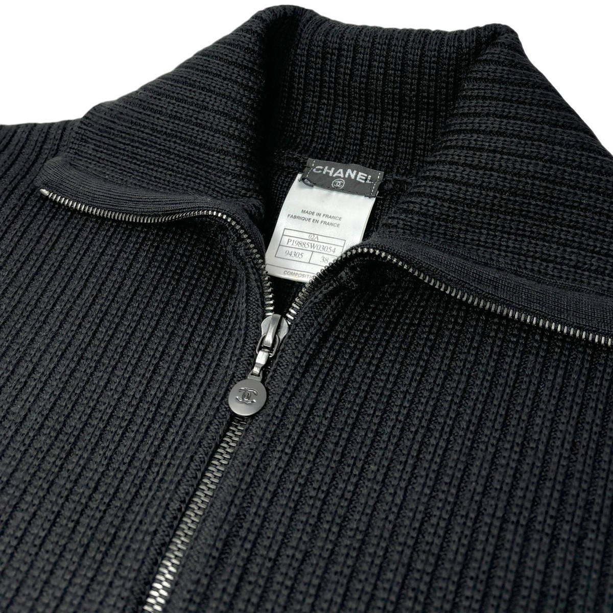 CHANEL Sport Vintage 02A CC Logo Zipped Jacket #38 Black CHANEL Sport Vintage 02A CC Logo Zipped Jacket #38 Black