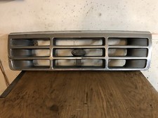 Used Oem Chrome Grille 1993 1994 1995 1996 Ford F150 F2tb8200 F-150 F2tb-8200 Used Oem Chrome Grille 1993 1994 1995 1996 Ford F150 F2tb8200 F-150 F2tb-8200
