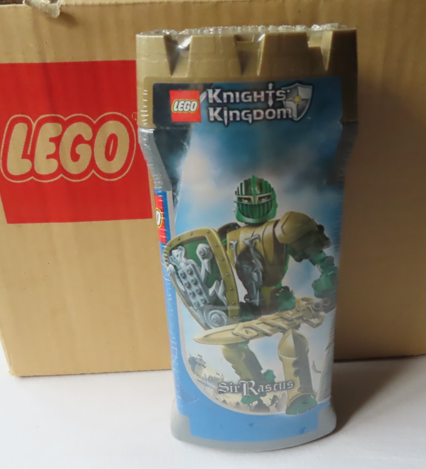 Lego Knights Kingdom  8793 Sir Rascus - by Lego in 2005 - Retired