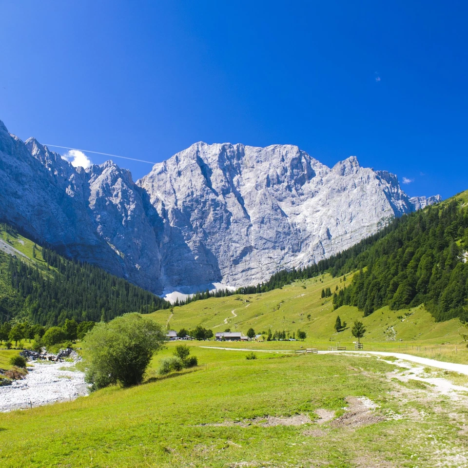 4 Tage Kurzreise Österreich Tirol | Gutschein Biohotel in Leutasch ÜF DZ Sauna - Bild 1 von 4